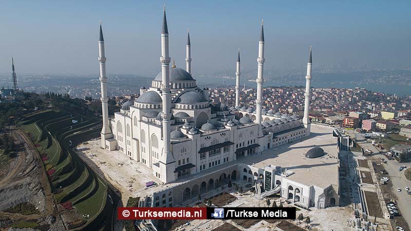 Turkije telt af voor grootste moskee ooit