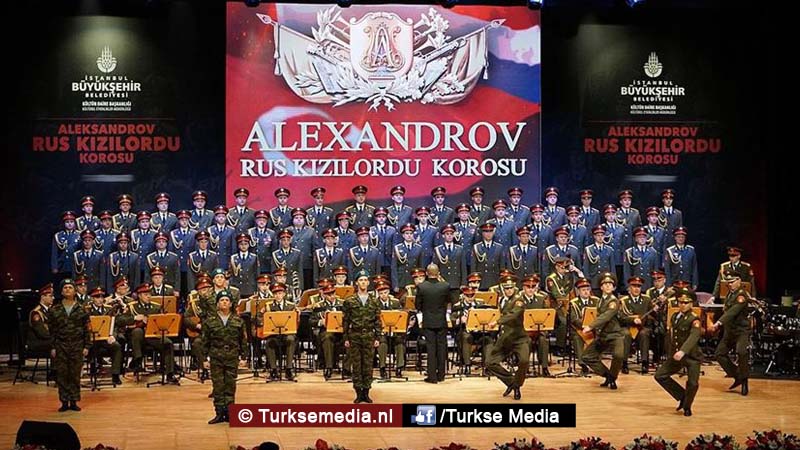 Russisch legerkoor zingt Turks volkslied