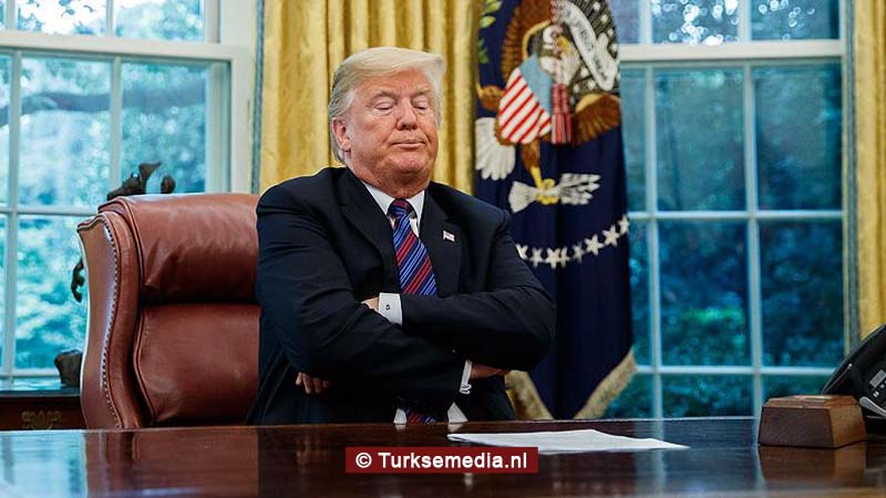 Trump boos om hondcartoon Netanyahu, eist excuses