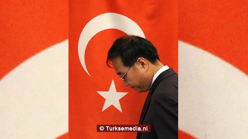 Chinese ambassadeur vraagt Turken Chinees te leren