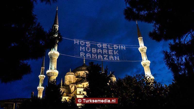 Moslims verwelkomen heilige maand Ramadan