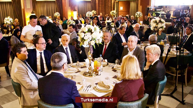 Turkse ondernemers brengen wereld bijeen tijdens iftar