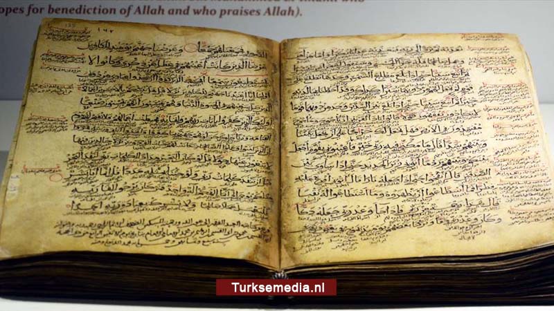Veel belangstelling voor 800 jaar oude Koran in Turkije