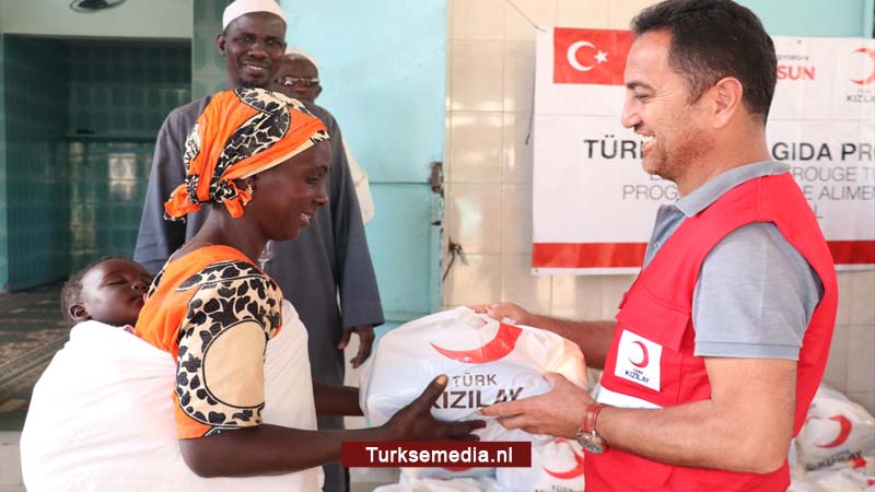 Turkse Kizilay blijft harten veroveren: Ramadanhulp aan 14 miljoen mensen
