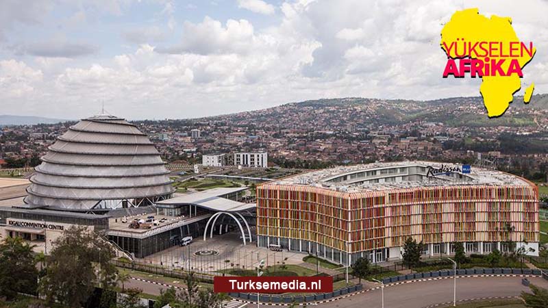 Rwanda prijst Turkse bouwkwaliteit en snelheid: Zo hoort iedereen te bouwen