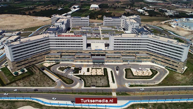 Turkije opent tiende groot stadsziekenhuis: ‘Vijfsterrenhotel met beste zorg’