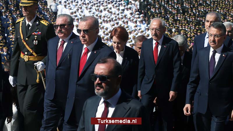 Turkije viert massaal Dag van de Overwinning