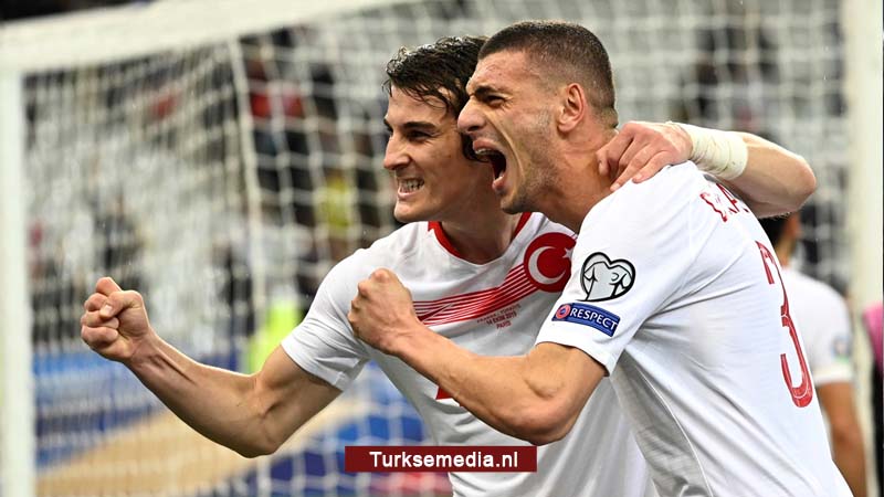 UEFA start onderzoek naar Turks elftal