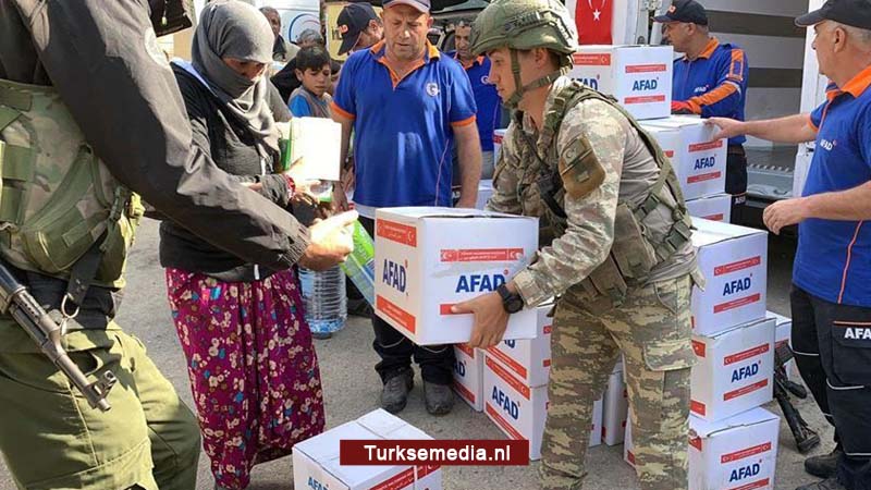 Turks leger deelt hulp uit in bevrijde delen Noord-Syrië