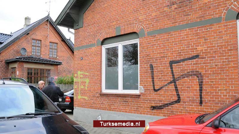 Turken in Europa tientallen keren aangevallen