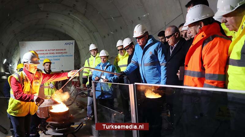 Erdoğan geeft startsein cruciale snelle metrolijn Istanbul