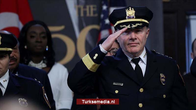 VS benoemt eerste Turkse moslimpolitiechef