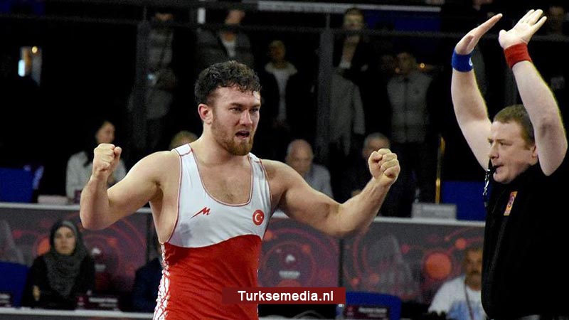 Turkse worstelaar Europees kampioen