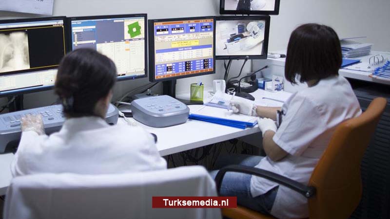 Turkije versterkt zorgcapaciteit met 32.000 nieuwe zorgwerkers