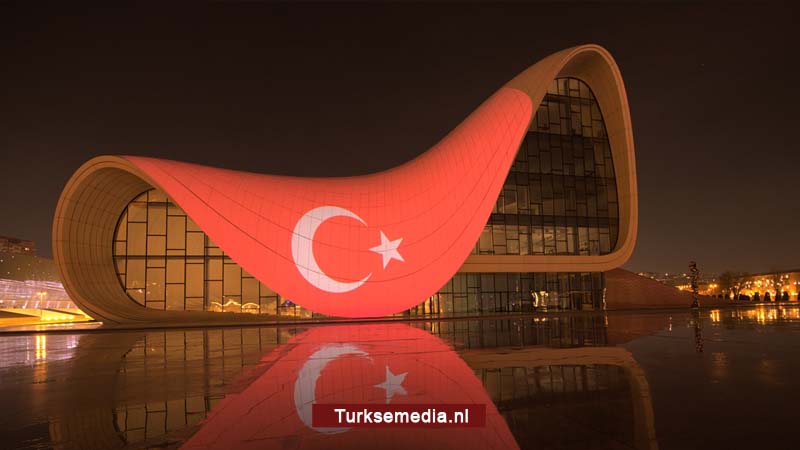 Azerbeidzjaanse hoofdstad ‘kleurt’ Turkije