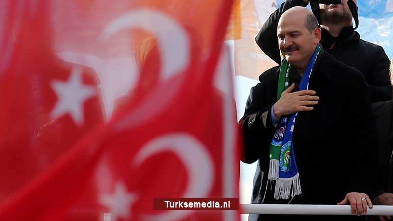 Turkse binnenlandminister stapt op