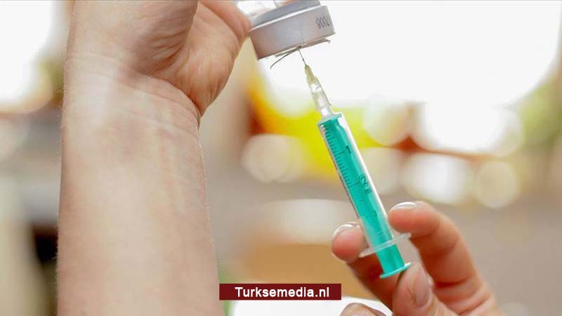 Turkse wetenschapper test potentieel coronavaccin op mensen