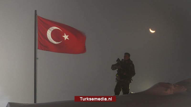 Turkse landmacht viert 2.229-jarig bestaan