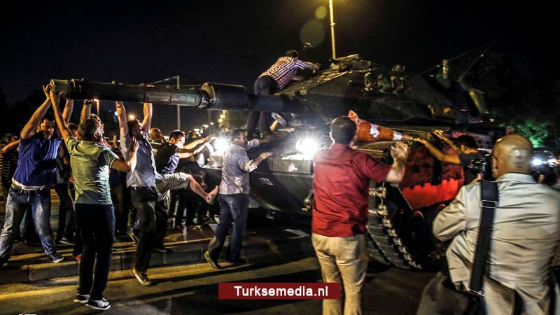 15 juli: zo ontplooide de grote Turkse volksmacht