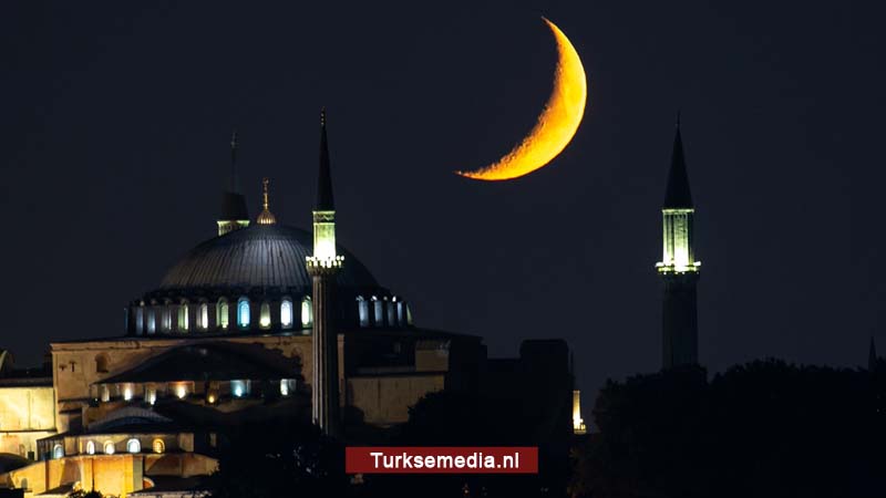 Turkije haalt zwaar uit naar rouwende Grieken en vlagverbranders