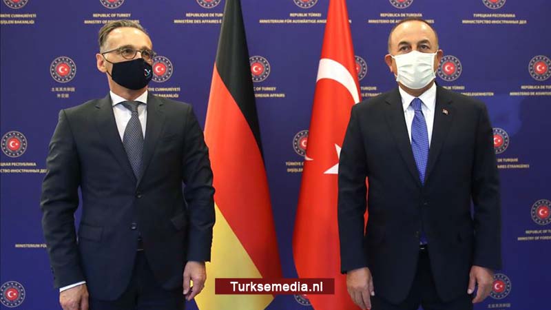 Verbale klappen: Turkije waarschuwt Griekenland in bijzijn van Duitsland