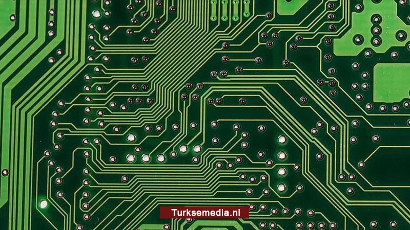 Expert waarschuwt voor hersenchips in mensen: ‘Moordmachines na hack’