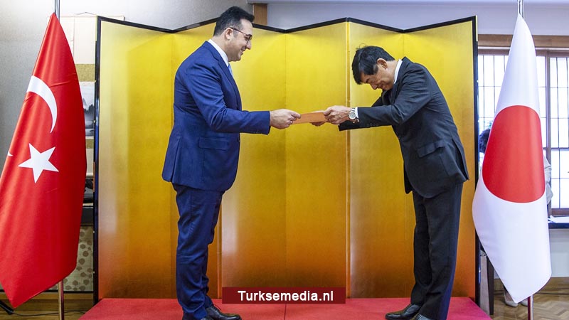 Japan eert bestuursvoorzitter Turkish Airlines