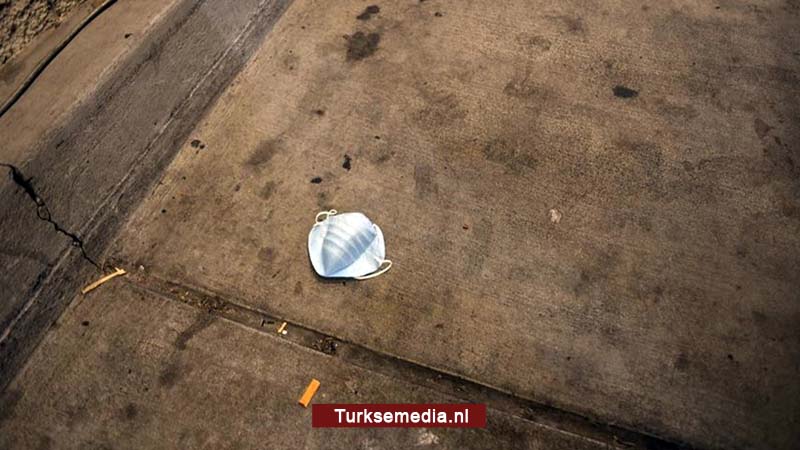 Geert W. de grond ingeboord: ‘PVV’ers hebben lak aan coronaregels’