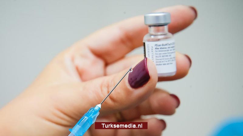 Vaccin Turkse uitvinder ook effectief tegen gemuteerd coronavirus