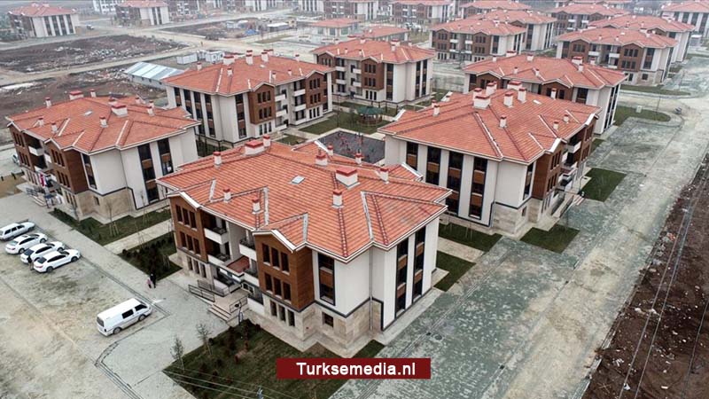 Turkije voltooit bouw 8.000 huizen voor aardbevingsslachtoffers Elazığ