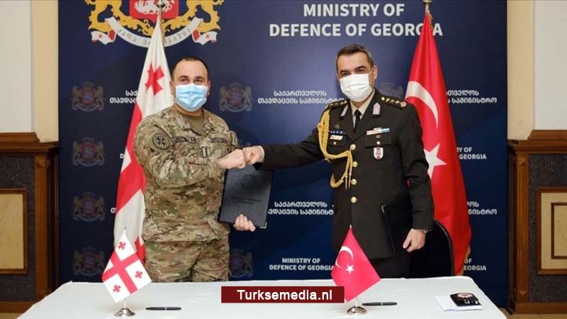 Turks leger doneert materieel aan Georgië