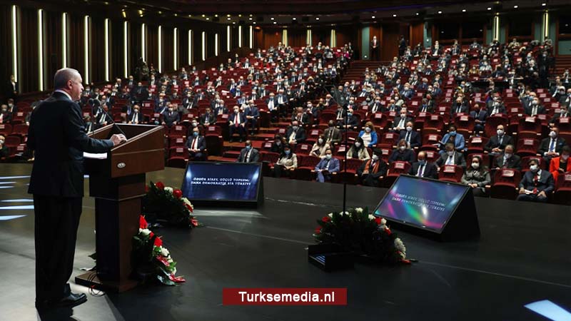 Turkije kondigt stevig actieplan aan tegen vrouwengeweld