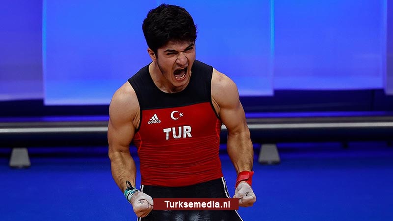 Turkse gewichtheffer beste van Europa