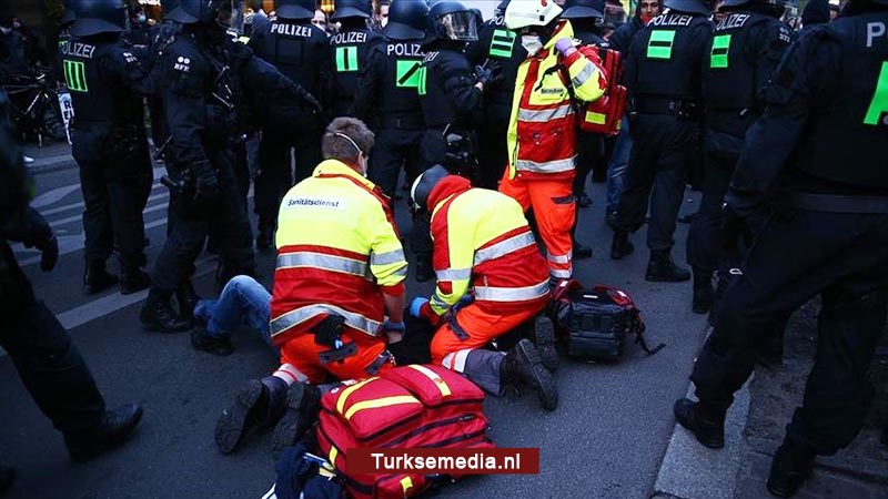 Duitse politie verwondt Turkse journalisten bij protesten in Berlijn