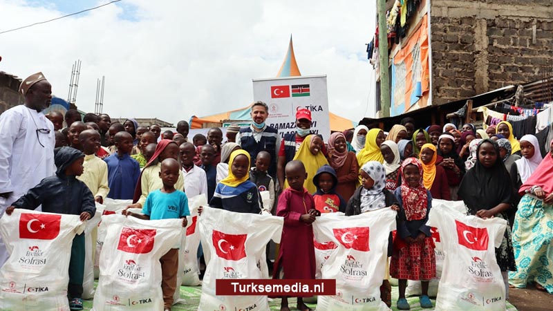 Turken delen Ramadanhulp uit over de hele wereld
