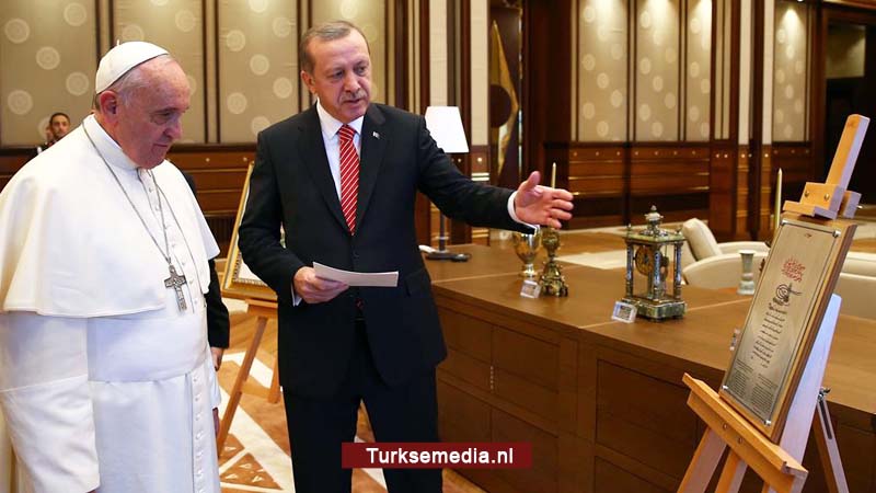 Turkije spreekt de paus over situatie in Jeruzalem