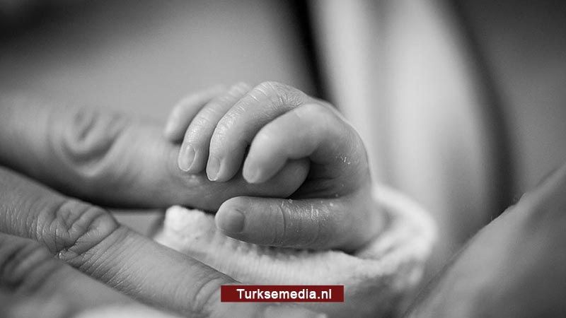 Vrouw baart 9 baby’s tegelijk in Marokko