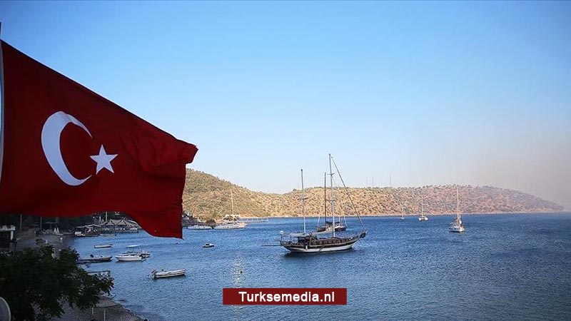 Turkse vakantiehemel Antalya klaar voor toeristenstroom, stad bijna helemaal ingeënt