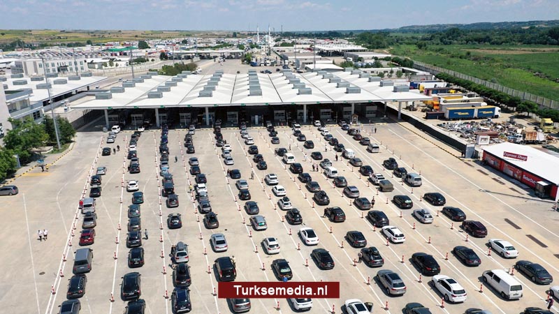 Europese Turken massaal naar Turkije