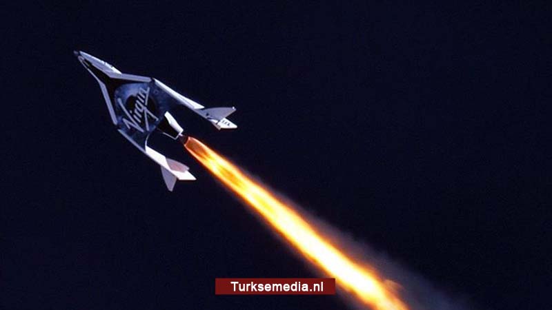 Virgin Galactic traint piloten met Turkse software