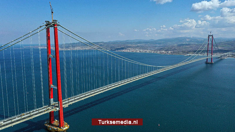 Turkije opent langste hangbrug ter wereld: ‘Heldenregio verdient wereldicoon’
