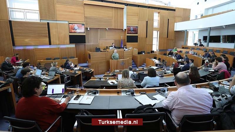 Moslims en joden in België dienen petitie met 127.000 handtekeningen in