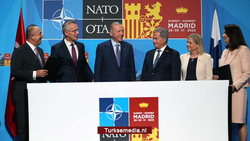 Turkije deelt rake klappen uit aan Zweden en Finland op NAVO-top
