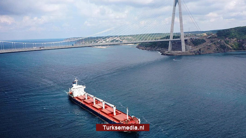 Turkije controleert eerste graanschip uit Oekraïne in Istanbul
