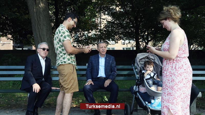 Amerikanen verrast door wandelende Erdoğan in New York: ‘Superleider’