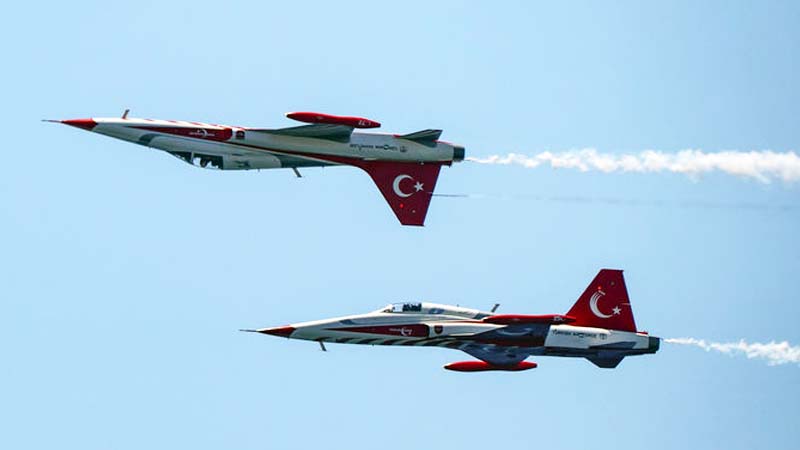 Turkse luchtmacht viert 113-jarig bestaan