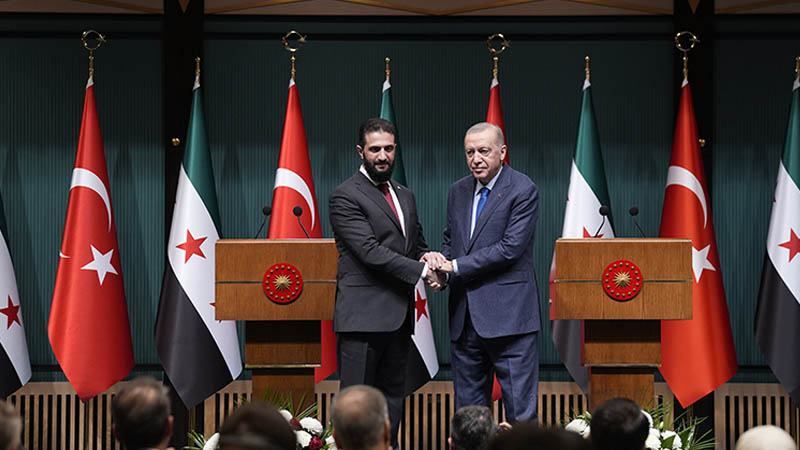 Nieuwe Syrische president Al-Sharaa in Turkije: ‘Begin van oneindige vriendschap’