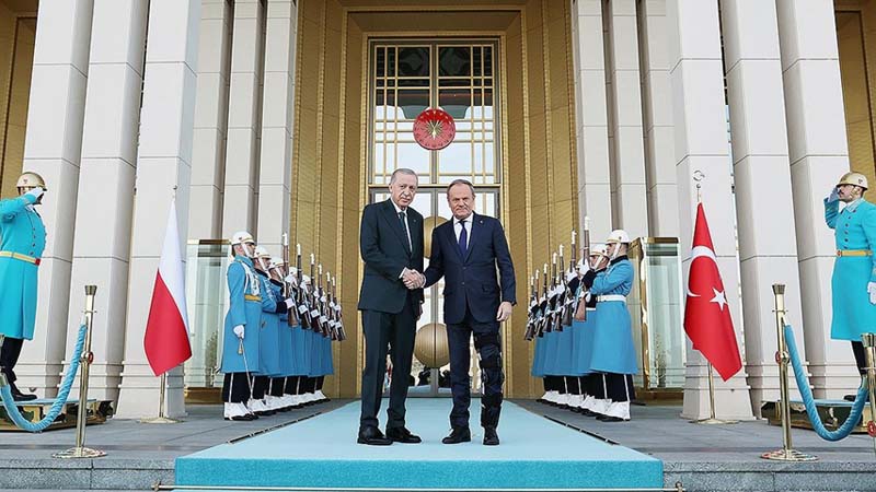 Polen wil Turkije snel in EU: ‘Nu realistisch en tastbaar’