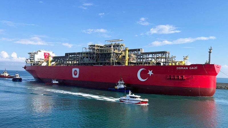 Turkije toont eerste aardgasproductieschip