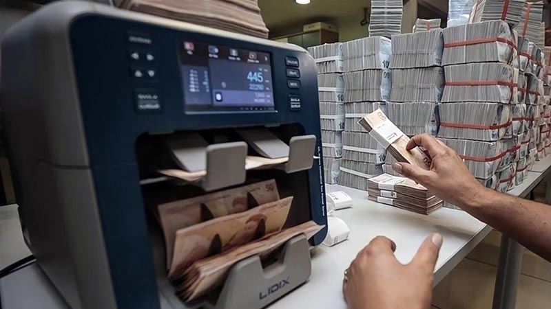 Turkse schatkist boekt overschot in mei